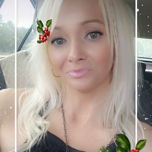 Meet your Posher, Danyelle